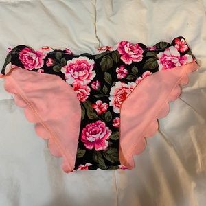 Scalloped Bikini Bottoms!